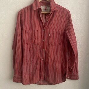 Womens Levi’s Button Up Shirt